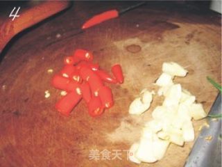 莴笋炒木耳的做法步骤：3