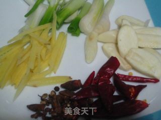 炒虾的做法步骤：3