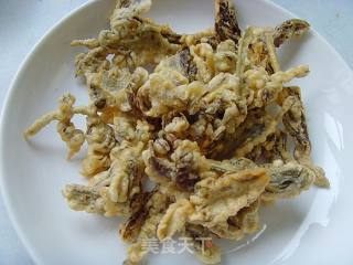 春季尝鲜之美品----香椿鱼儿的做法步骤：2