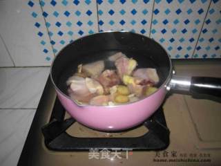 小鸡炖蘑菇的做法步骤：3