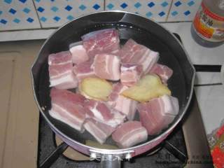 红烧肉的做法步骤：3