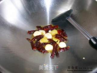 家常菜肴@@梅菜辣子鸡的做法步骤：2
