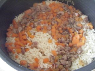 黑胡椒照烧肉丁饭的做法步骤：2
