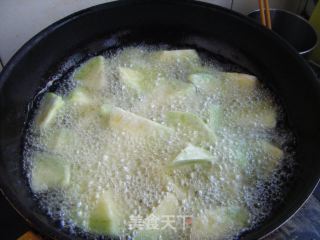睿睿家经典菜菜------烧茄子的做法步骤：2