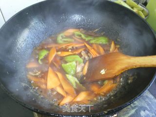 睿睿家经典菜菜------烧茄子的做法步骤：2