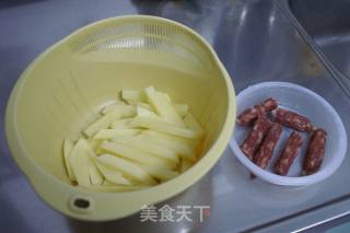 腊肠焖土豆的做法步骤：2