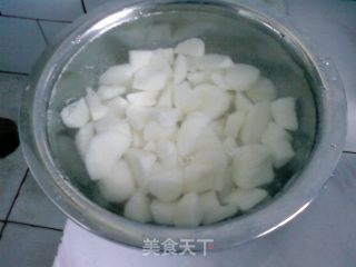 山药小排汤的做法步骤：2