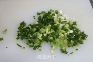 鲮鱼肉饼的做法步骤：2