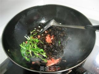 鱼香肉丝的做法步骤：2