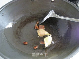 糖醋排骨的做法步骤：2