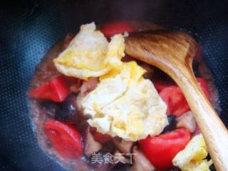香菇番茄炒鸡蛋的做法步骤：4