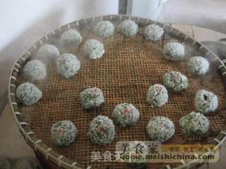 清明节的青团子的做法步骤：2