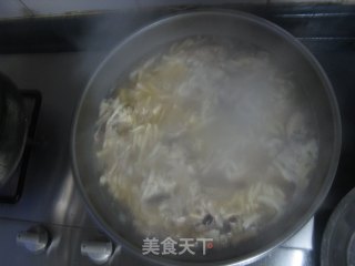 奶爸简易酸辣汤的做法步骤：2