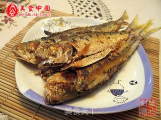 干煎黄鱼的做法步骤：4