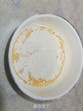 电饭煲版蛋糕的做法步骤：3
