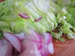 【十五分钟酸腌菜】的做法步骤：2