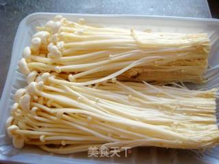蒜香金针菇五花肉卷的做法步骤：5