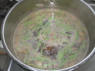 豆角面的做法步骤：2