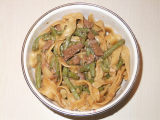 豆角面的做法步骤：2