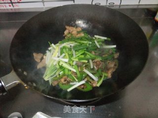 小炒肉的做法步骤：2