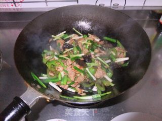 小炒肉的做法步骤：2