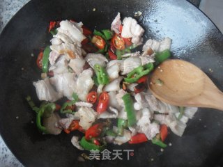 辣椒小炒肉的做法步骤：3