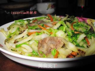 白菜炒腊肠的做法步骤：2