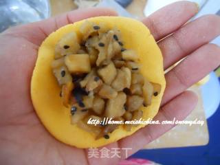 清甜南瓜饼的做法步骤：2