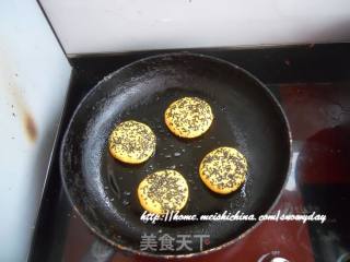 清甜南瓜饼的做法步骤：2