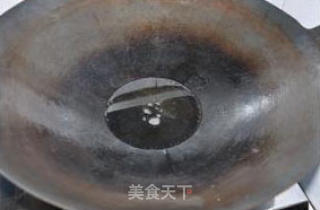 大蒜炒黑鱼片的做法步骤：3