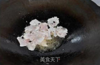 大蒜炒黑鱼片的做法步骤：3