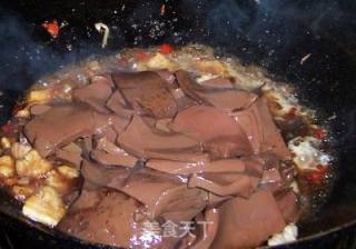 血豆腐肉片炒青蒜的做法步骤：4