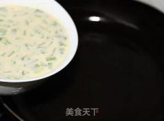 韭香蛋饼的做法步骤：3