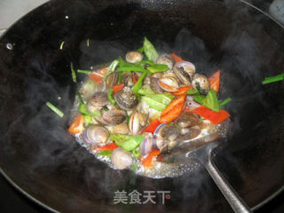 豉椒炒蛤蜊的做法步骤：4