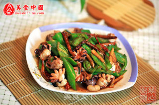 蚝油尖椒炒章鱼仔的做法步骤：4