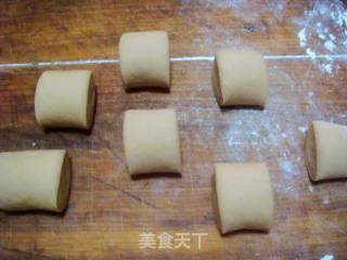 奶香红茶花卷的做法步骤：4