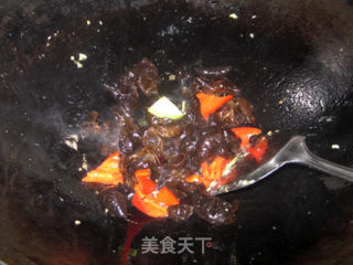 西葫芦炒鸡蛋的做法步骤：4