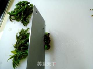 春季养生菜“香椿拌豆腐”的做法步骤：2