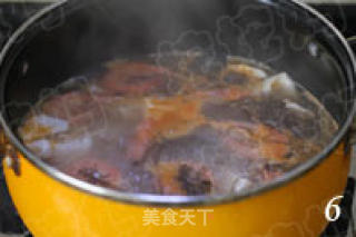 紫晶藻鲜虾豆腐汤的做法步骤：3
