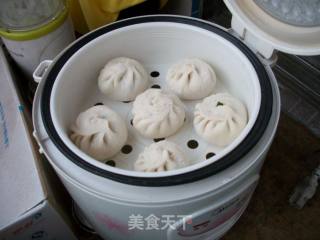 韭菜肉包的做法步骤：2