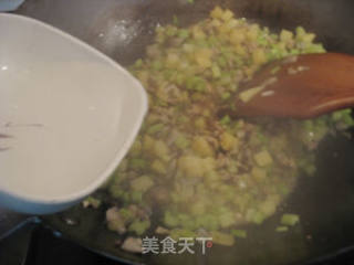 肉沫三丁的做法步骤：2
