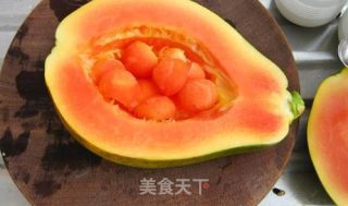 木瓜牛奶冻饮的做法步骤：2
