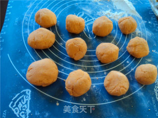 蒸栗子馅番薯饼的做法步骤：2