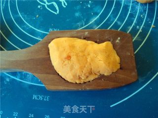 蒸栗子馅番薯饼的做法步骤：2