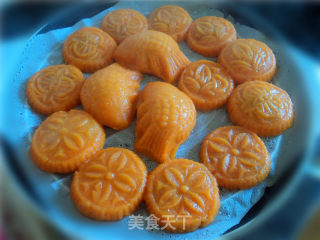 蒸栗子馅番薯饼的做法步骤：2