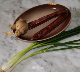玫瑰露蒸鸡的做法步骤：2