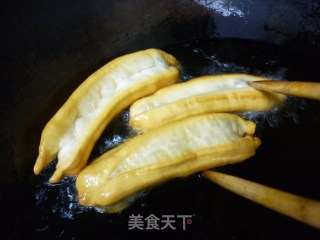 安心油条的做法步骤：2