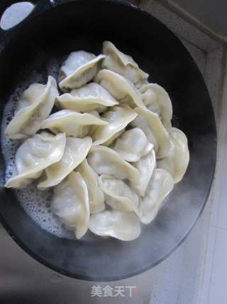煎饺的做法步骤：2