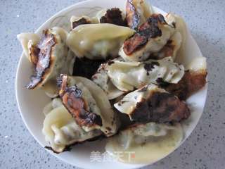 煎饺的做法步骤：2