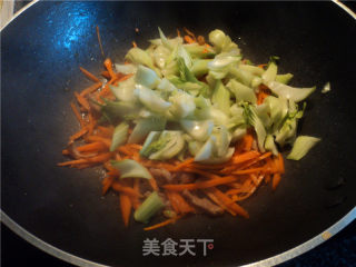 家常炒三丝的做法步骤：2
